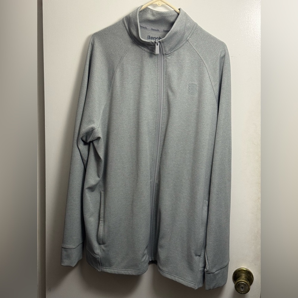 Bench Men's Light Gray Zip Up Sweater